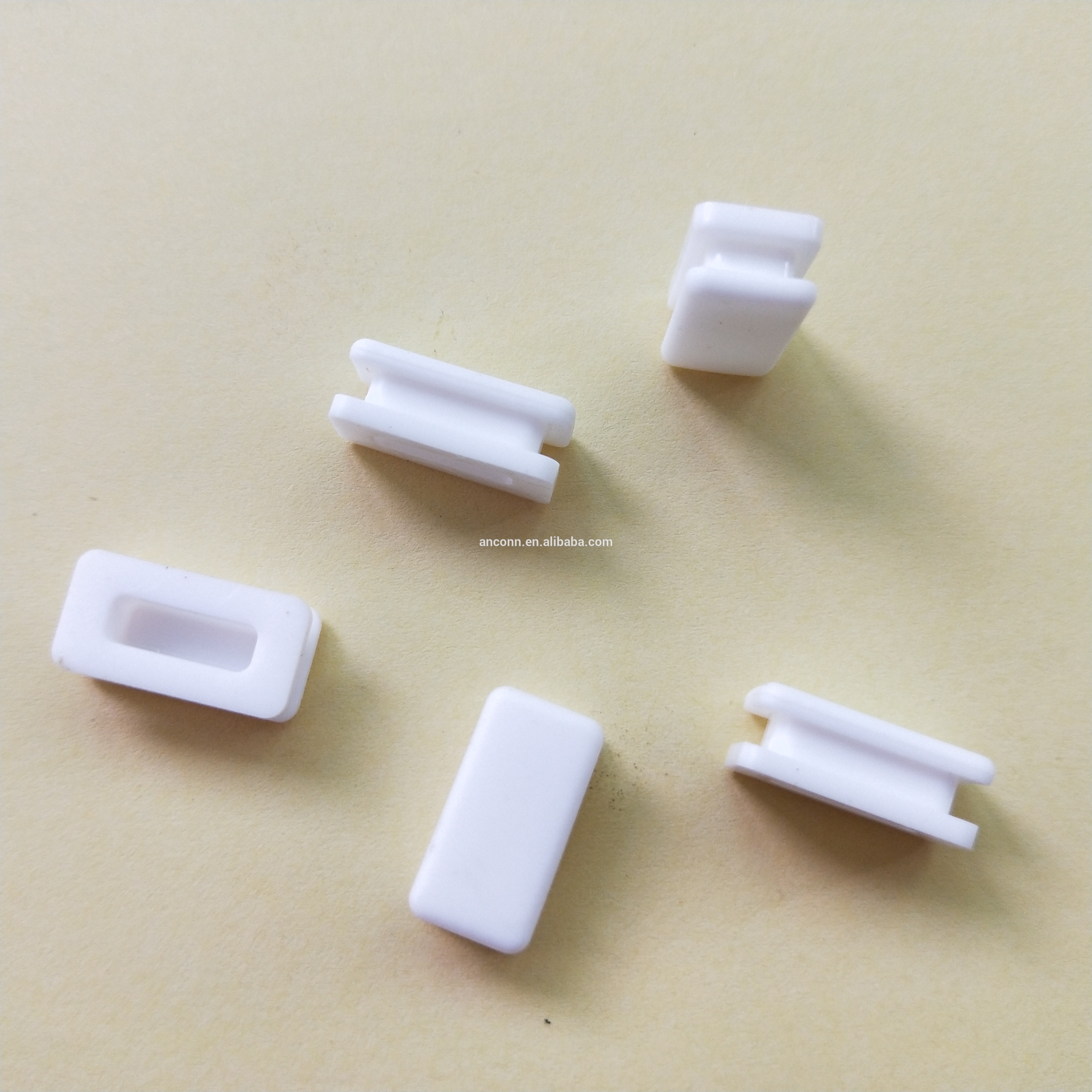 White Micro USB Silicone Plug with Grooves for Thermal imagers and accessories